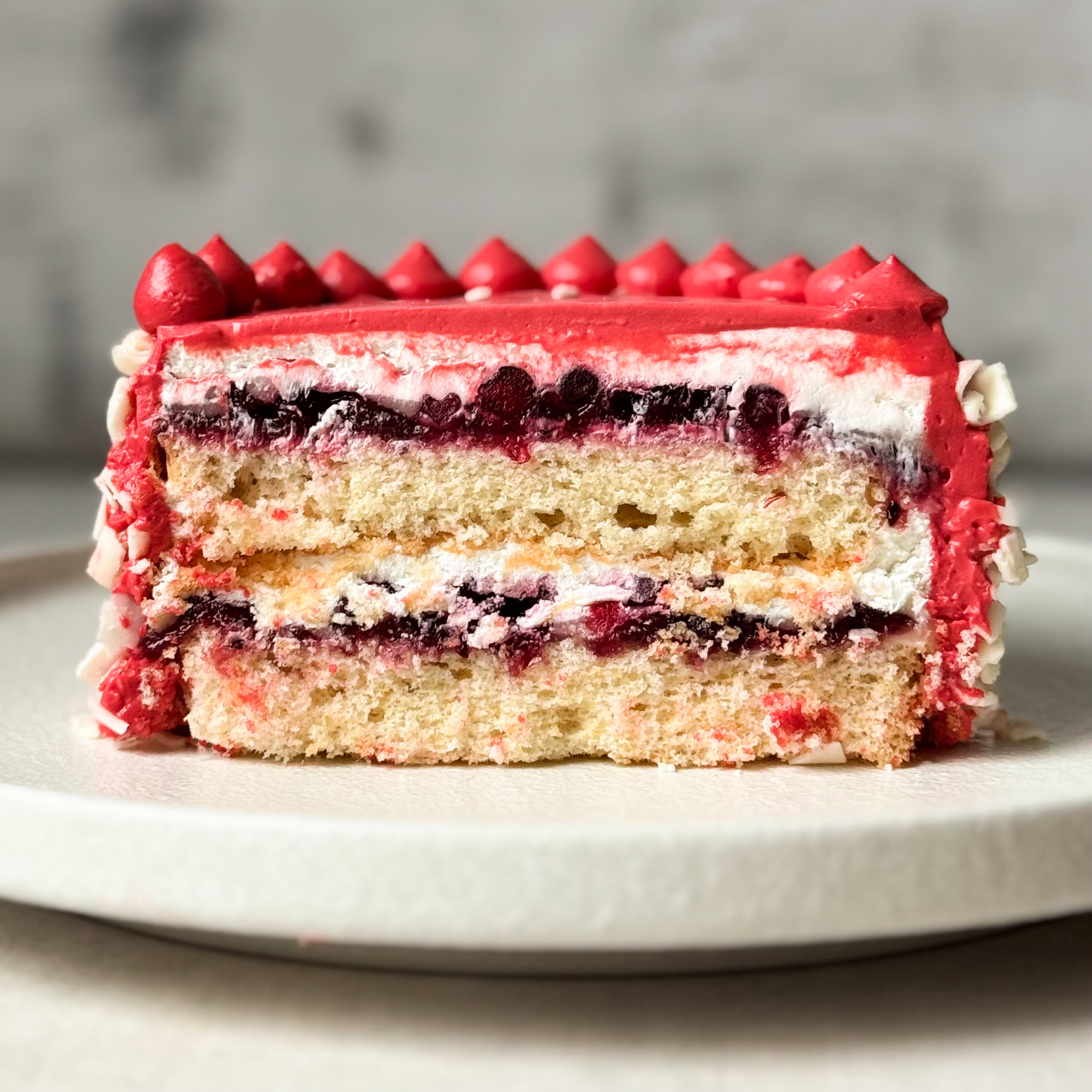 Бенто-торт Брусничный с белым шоколадом (С Днём Рождения) изображение 3