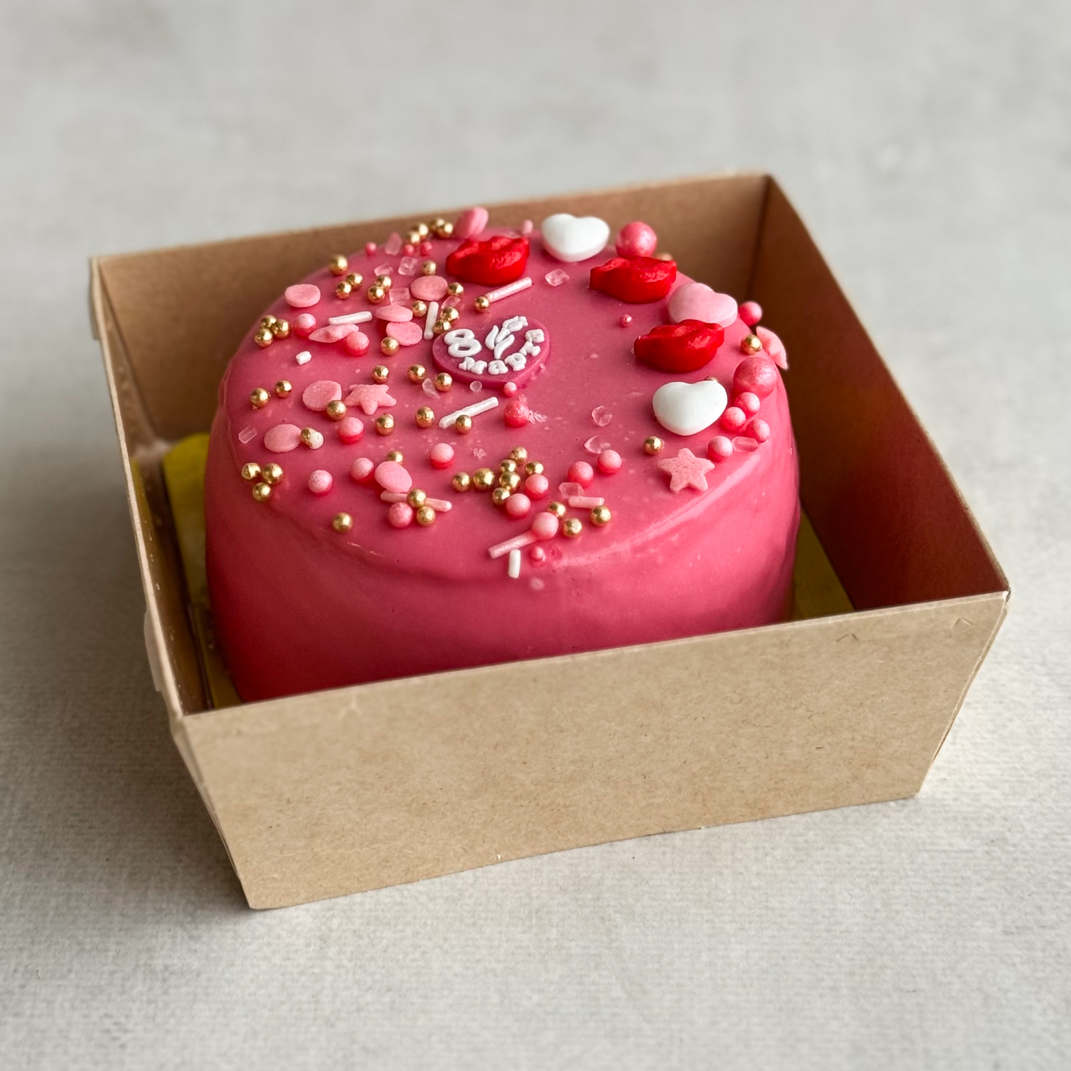 Бенто-торт ЧК брауни с карамелью (день влюблённых, 8 марта) в индивид.упаковке.  изображение 1