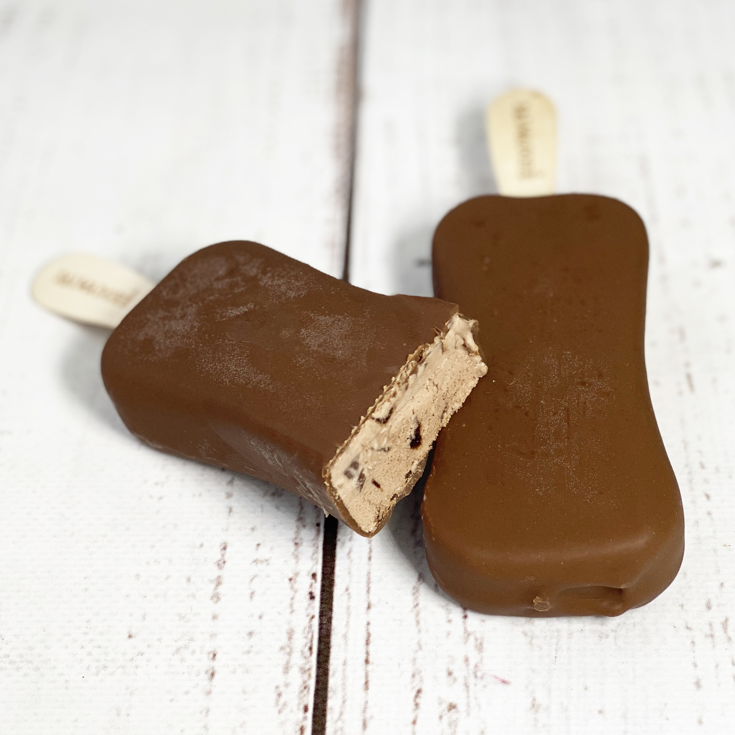 Эскимо Сальвадор шоколадный с шоколадным топпингом в молочном шоколаде изображение 1