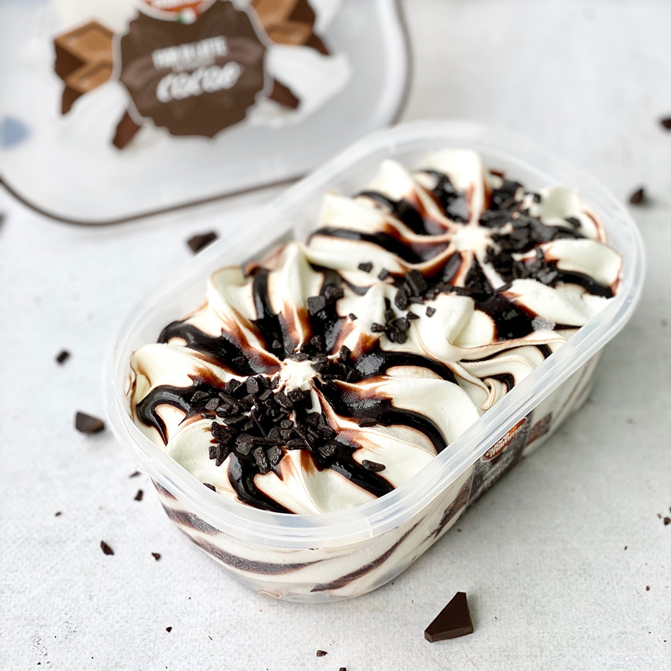 Замороженный десерт с молочным вкусом и топпингом какао изображение 1