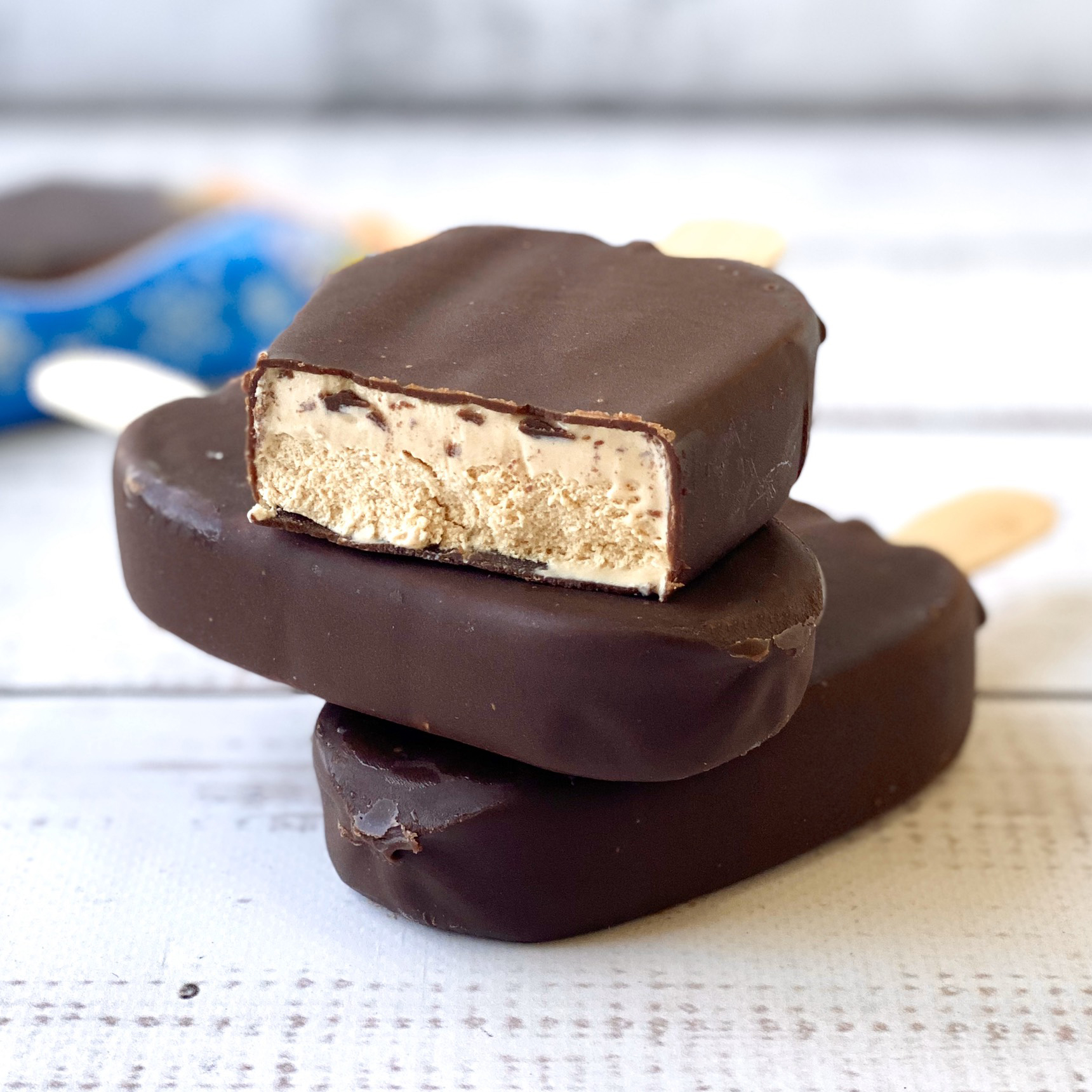 Мороженое "Как было" эскимо пломбир в шоколадной глазури 80г. По рецептуре 1939 года. Продукт не содержит заменителей молочного жира. изображение 4