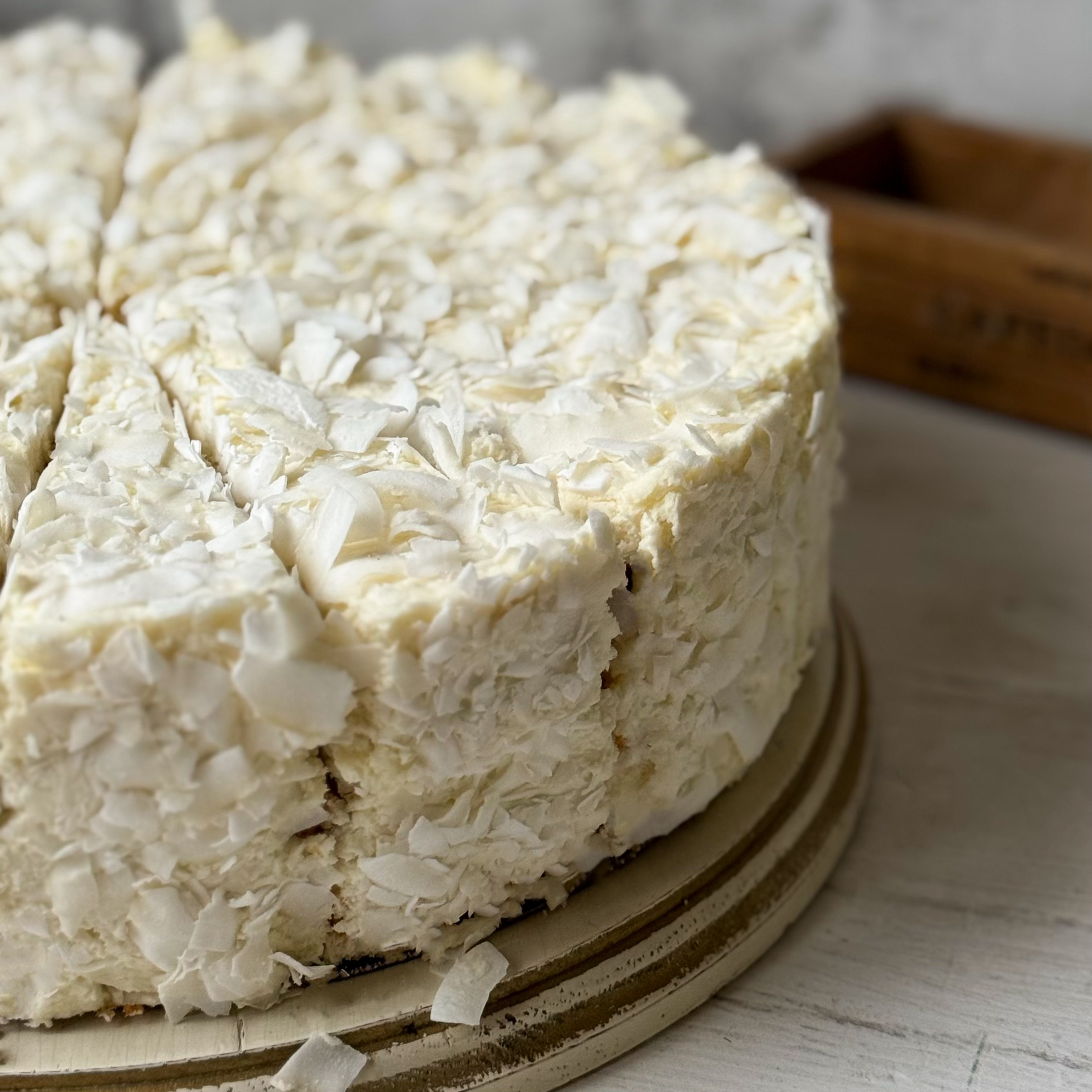 Торт Кокосовый с орехами изображение 11