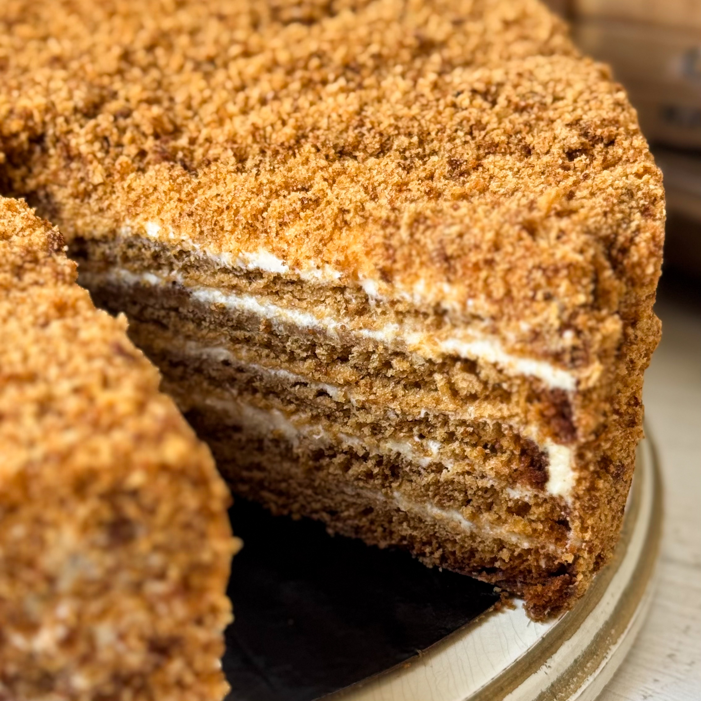 Классический медовик с традиционным вкусом. изображение 3