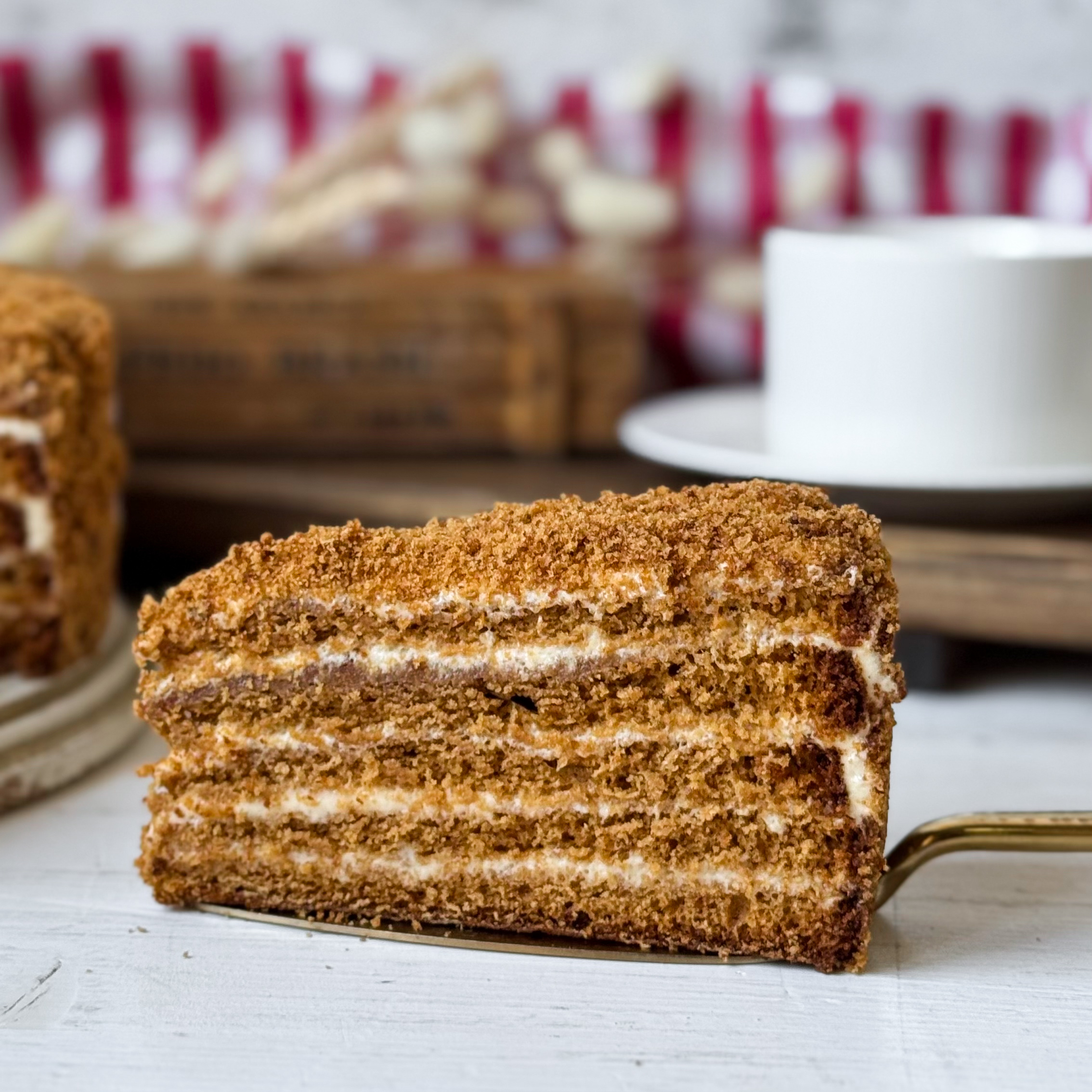 Классический медовик с традиционным вкусом. изображение 7