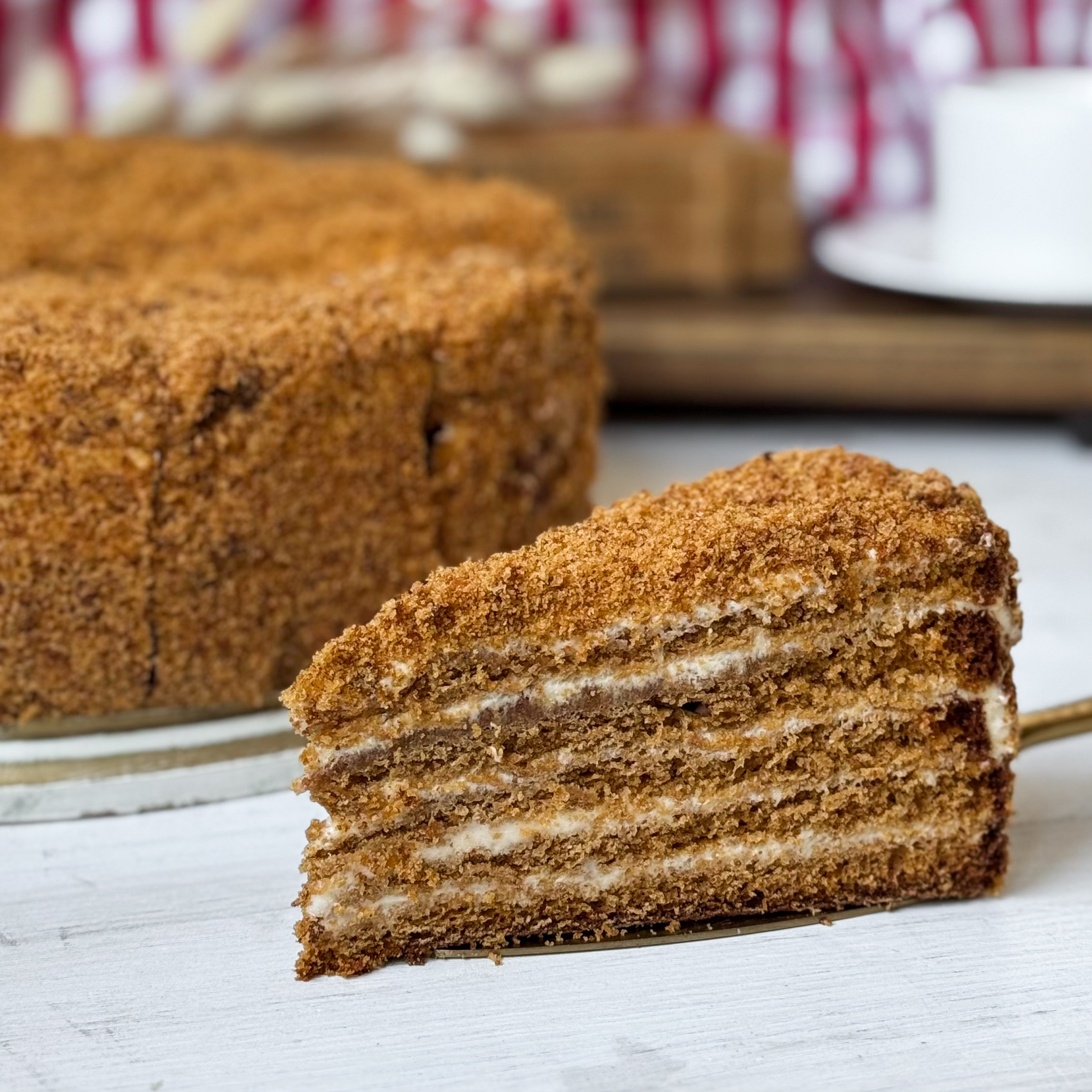 Классический медовик с традиционным вкусом. изображение 1